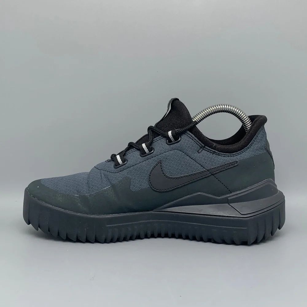 Nike air wild